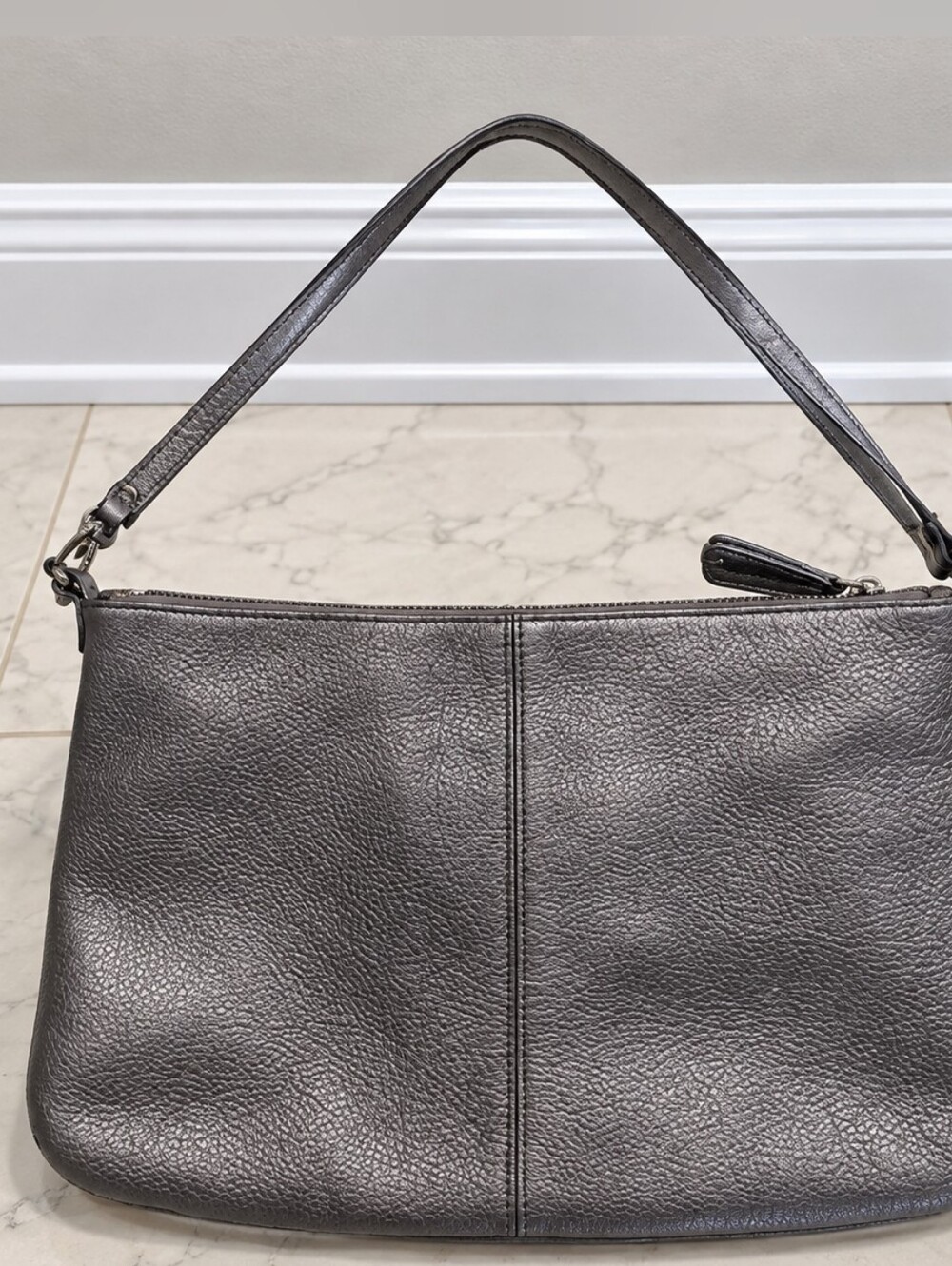 AUDREY BROOKE Metallic Gray Pebbled Leather Shoulder Bag. - Picture 2 of 7